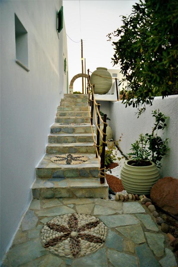 Dioni Lux Inn 2 Pachaina ภายนอก รูปภาพ